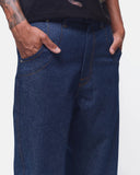 CALÇA JEANS RASGO DENTE DE SABRE